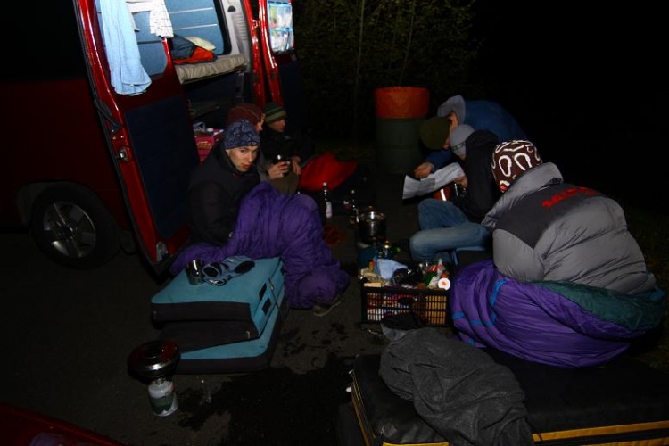 Nočn&iacute; posezen&iacute;